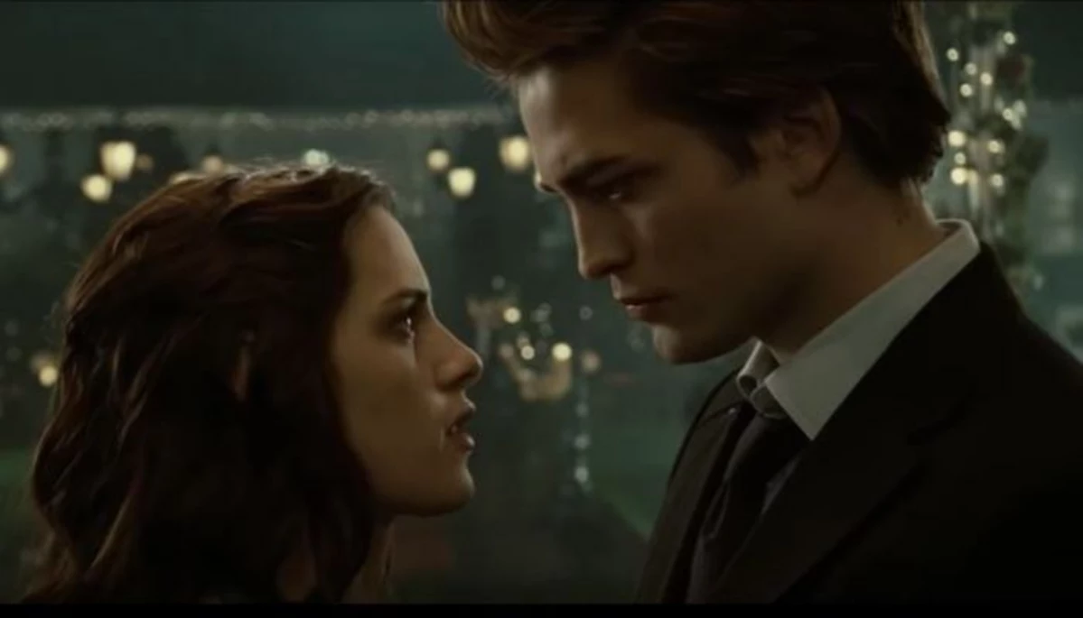 Midnight Sun' includes a missing scene from the original 'Twilight' story
