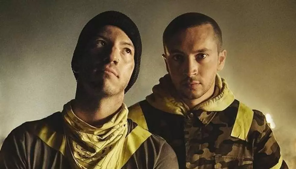 twenty one pilots scout hometown fans in Columbus for music video shoot