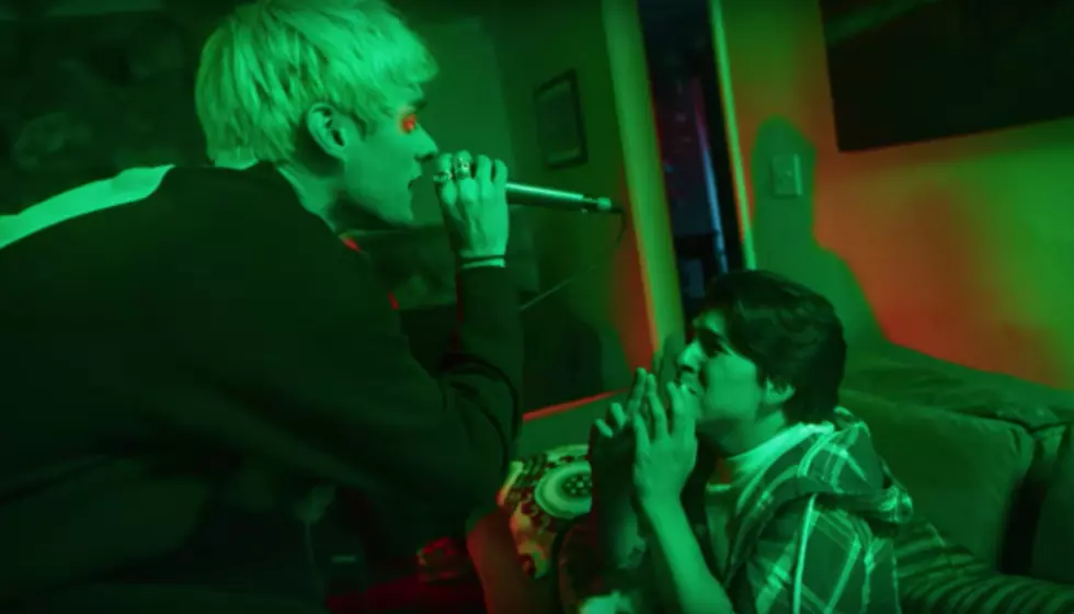 Waterparks take ‘FANDOM’ to the next level in “Easy To Hate” video