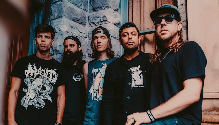Vooruitgang Veroorloven abortus Red Jumpsuit Apparatus pull from “the emo playbook” in new song—listen