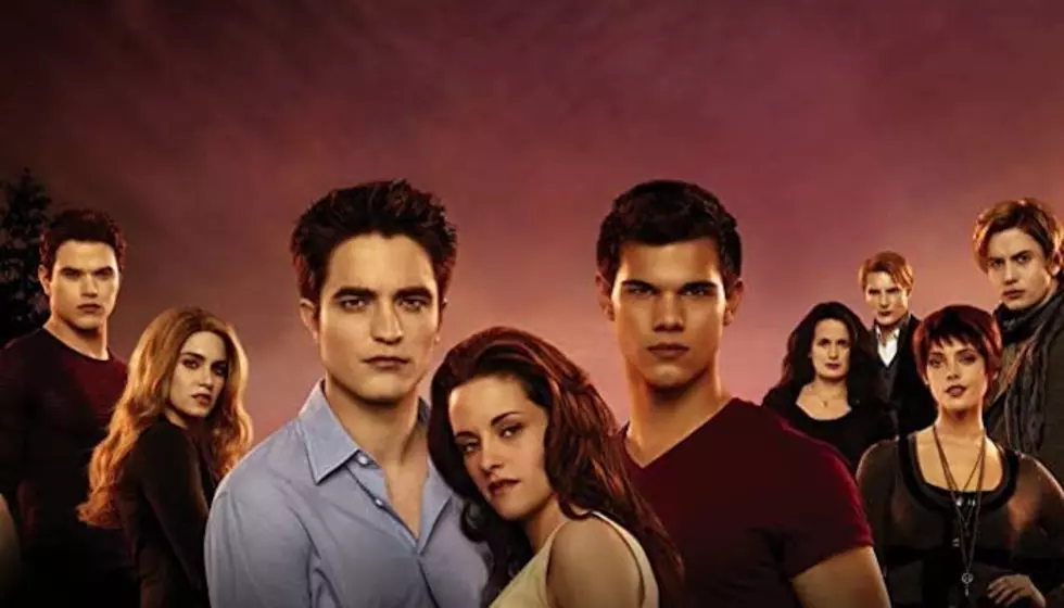 Twilight' fans think Stephenie Meyer is finally releasing 'Midnight Sun'