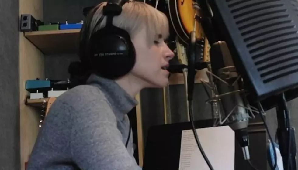 See how Hayley Williams recorded “Sugar On The Rim” in new lyric video
