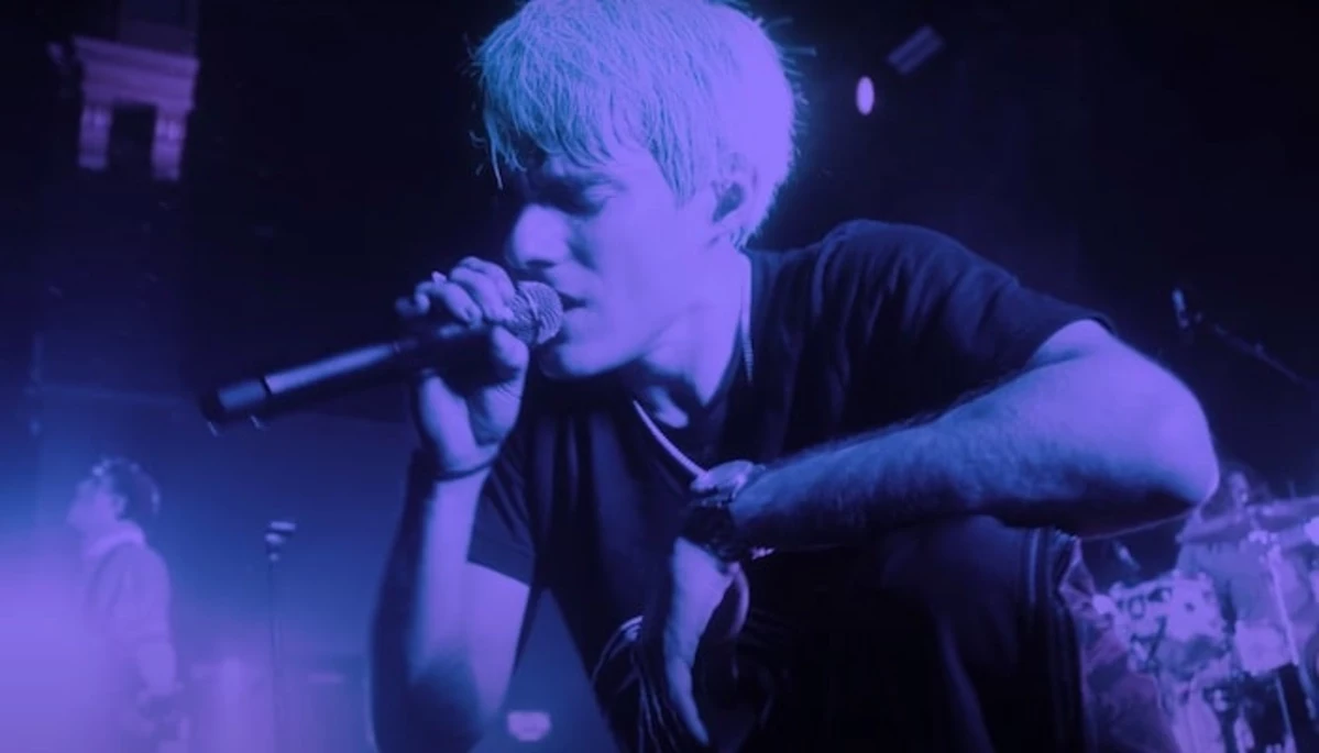 Relive Waterparks' 'FANDOM' era once again with this “[Reboot]” live video