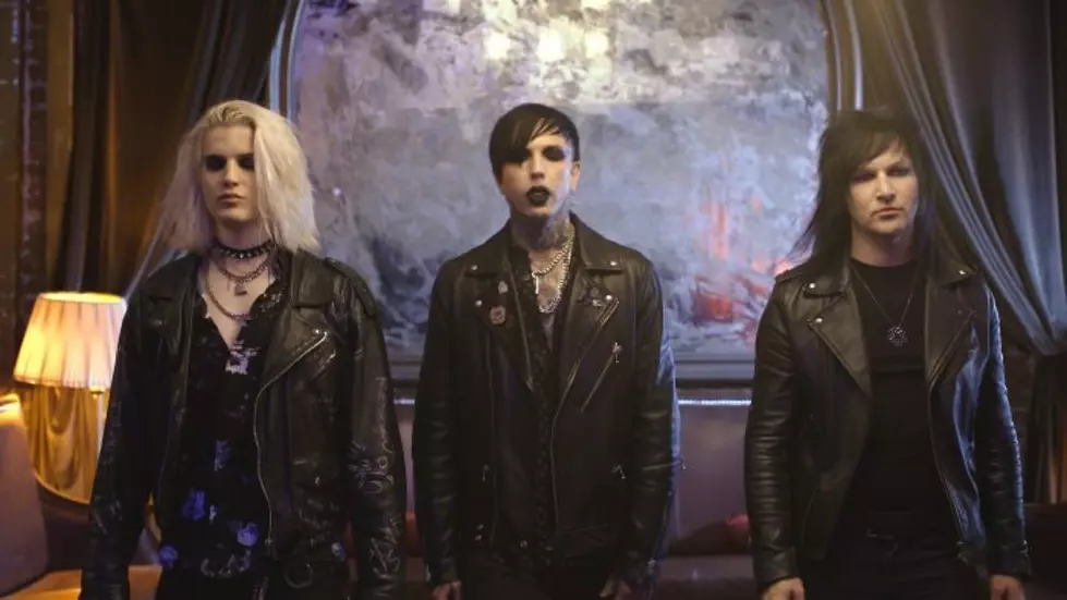 Watch BVB&#8217;s Jinxx team up with Dead Girls Academy on “Inside Out”