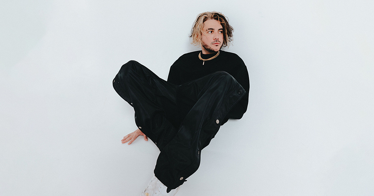 5 takeaways from Clinton Cave of Chase Atlantic’s ‘Artist Friendly’ interview