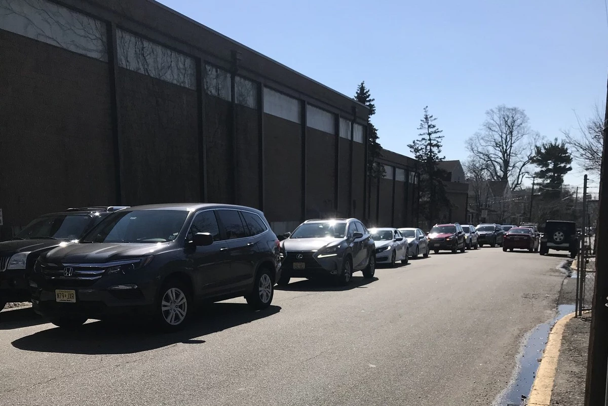 Huge lines at Montclair recycling center after pickup suspended