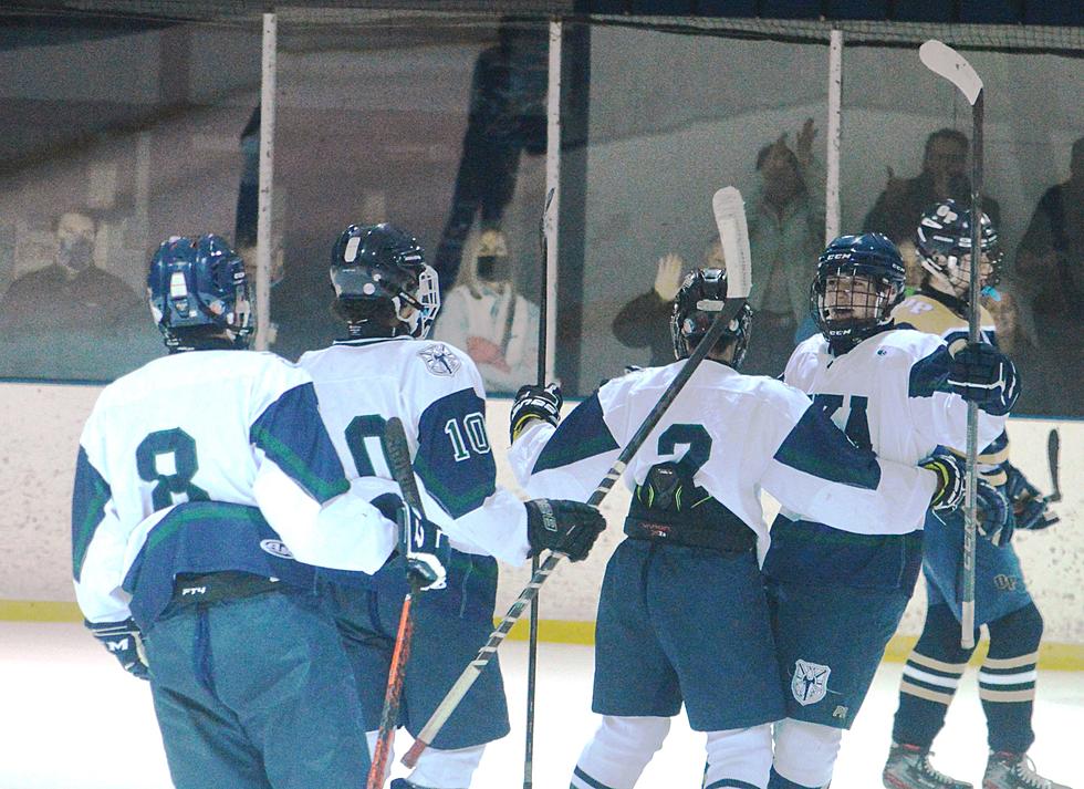 MKA ice hockey moves on in Kelly Cup