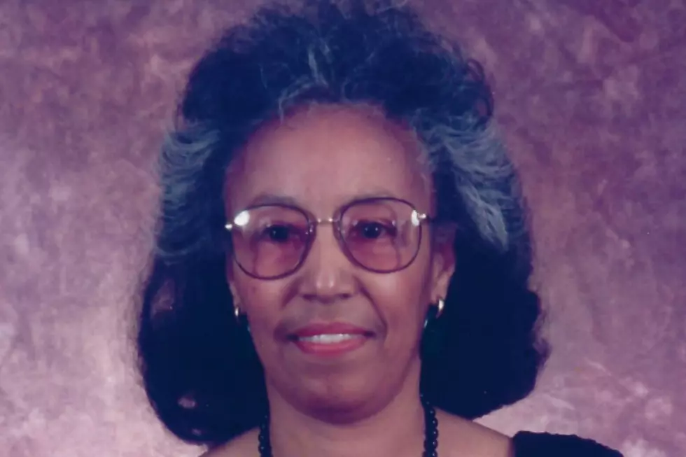 Obituary: Pauline Davis
