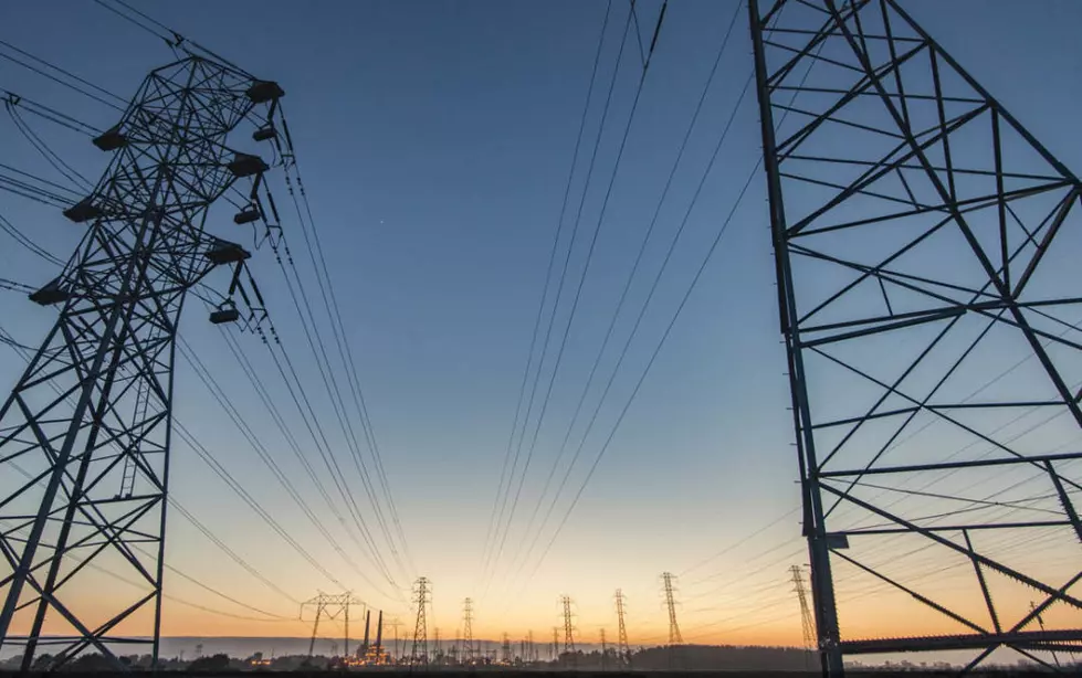 California lawmakers halt proposal for Western regional energy market