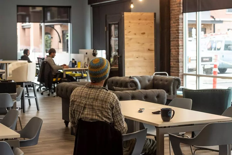 Connect and collaborate: New co-working lounge opens in Old Sawmill District