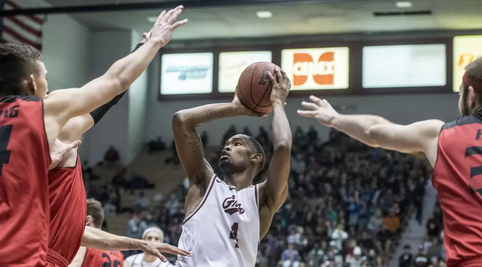 DeCuire’s 100th: Montana hangs on for last-second win over Eastern Washington, 75-74
