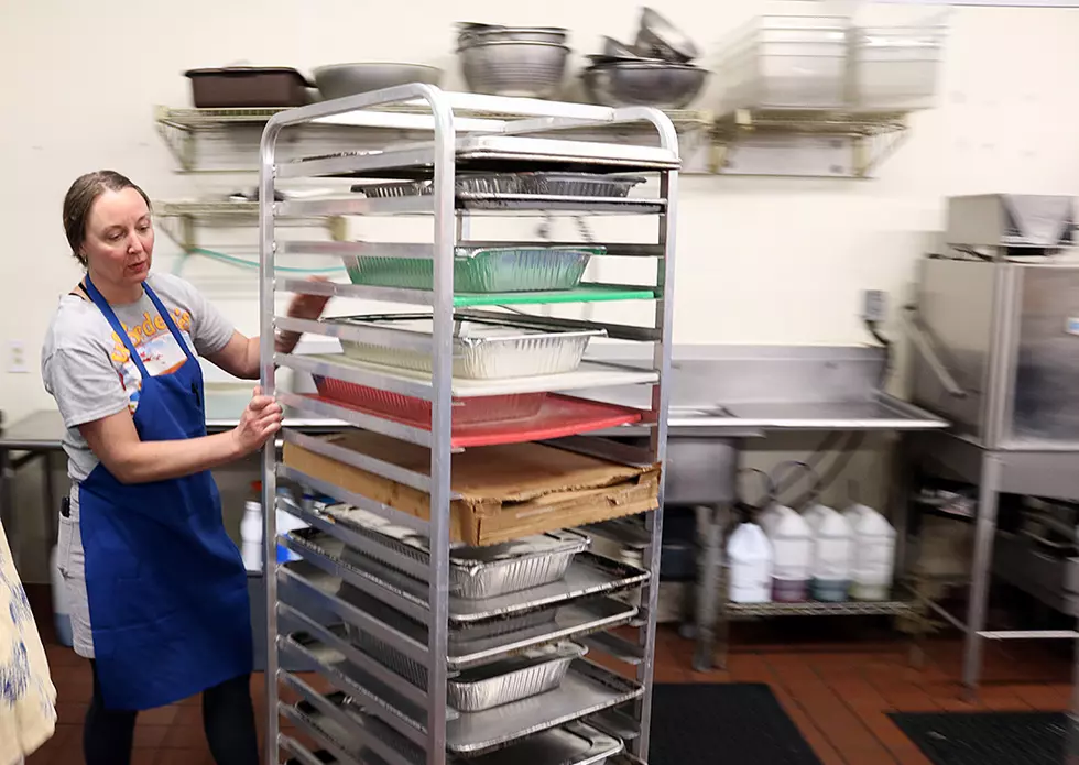 A pan of pie: City Council members give business to Worden’s, food to the Pov