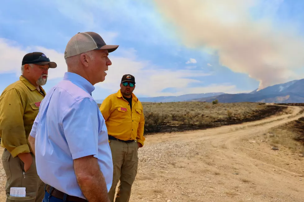 Biden to meet with Western governors about wildfires; vows to raise firefighter pay