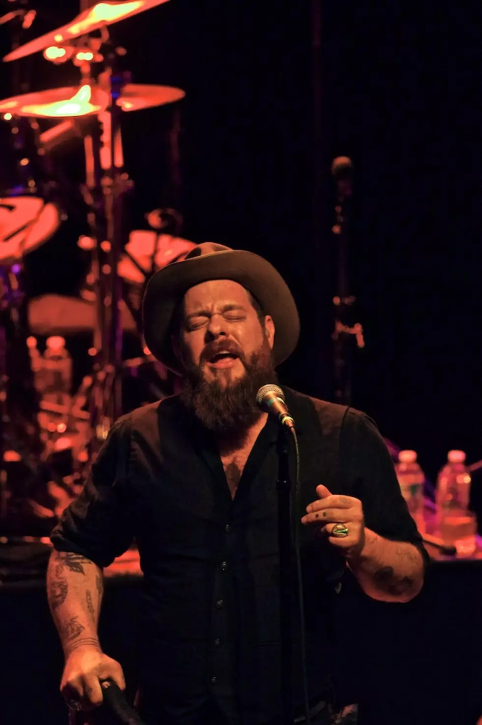 Nathaniel Rateliff and The Night Sweats dazzle smoked-in Kettlehouse crowd