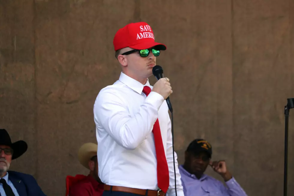 A right-wing extremist active in racist online platform has interviewed multiple GOP candidates