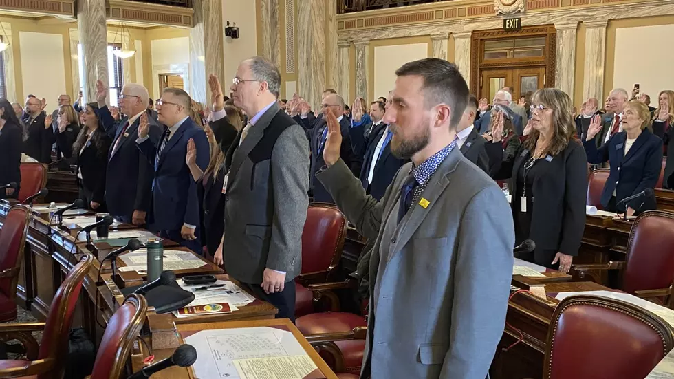 Montana lawmakers sworn in for 68th legislative session