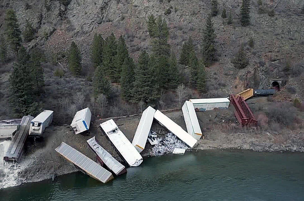 Cleanup underway after train cars derail into river 