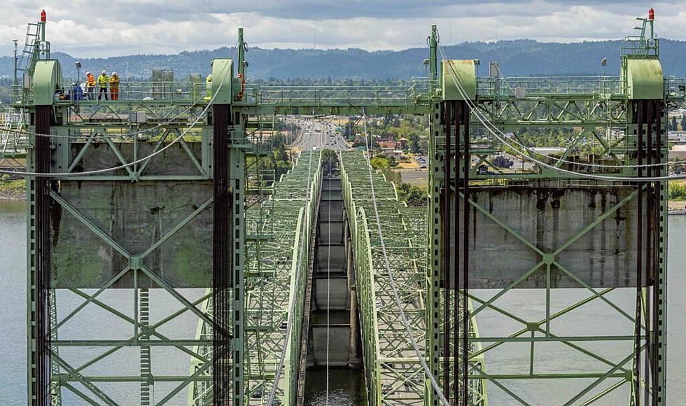 Feds pledge $600M for new I-5 bridge linking Washington, Oregon