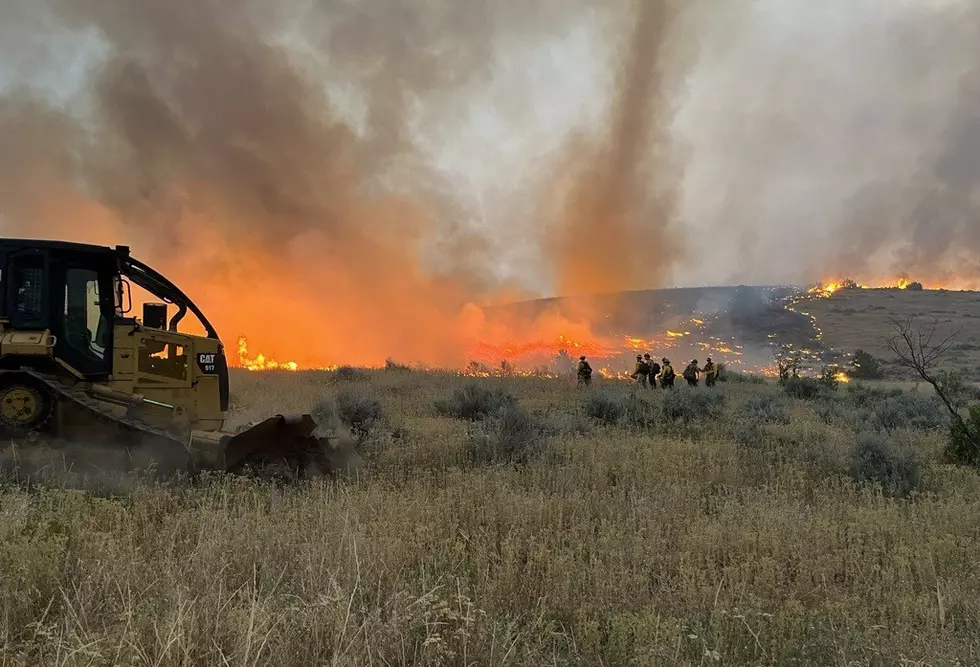 Butler Creek fire at 300 acres; 53 homes evacuated