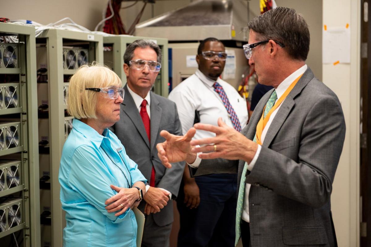 Trump, GOP propose big cuts for Western renewable energy labs