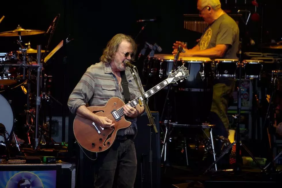 Widespread Panic in Missoula with their fans. (William Munoz/Missoula Current)