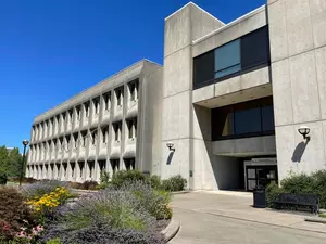 Seismic worries fuel exodus from WA transportation building