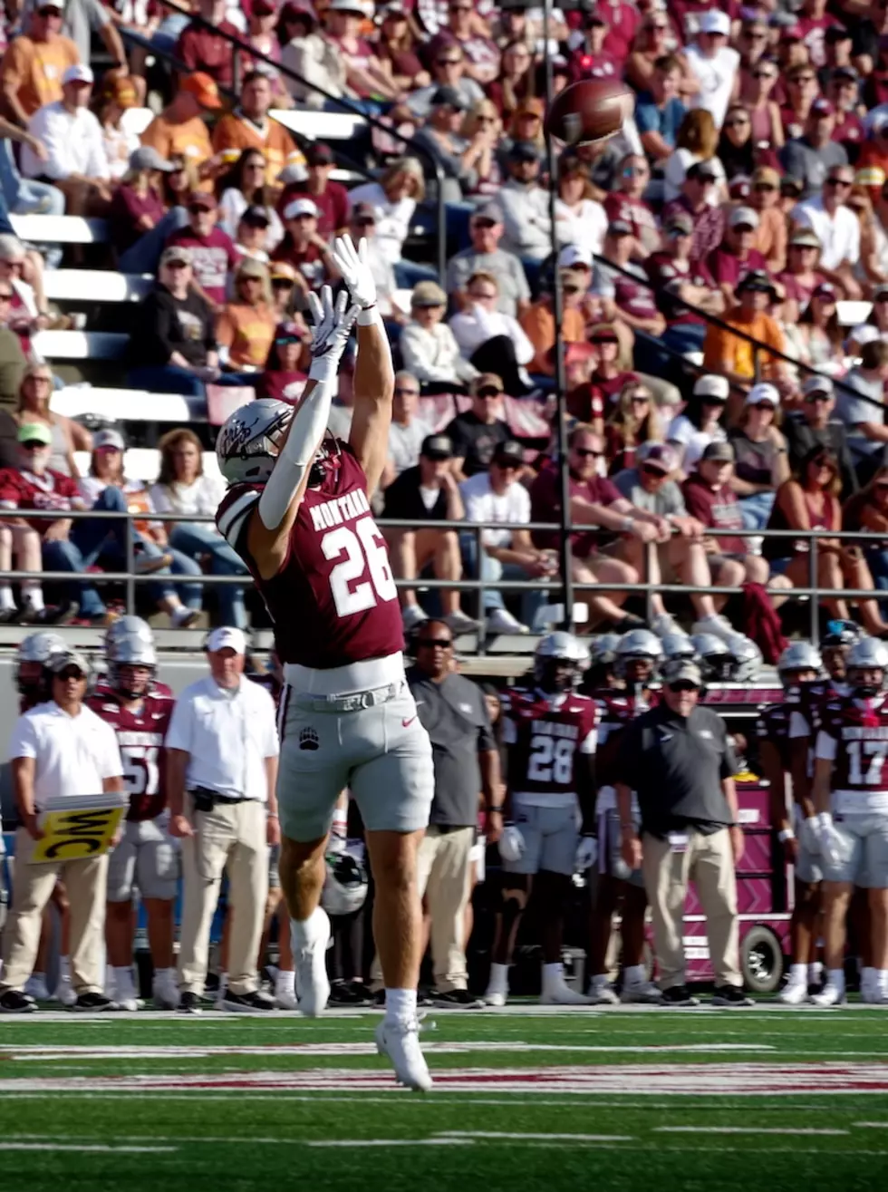 Chase Cook reaches for a pass. (William Munoz/Missoula Current)