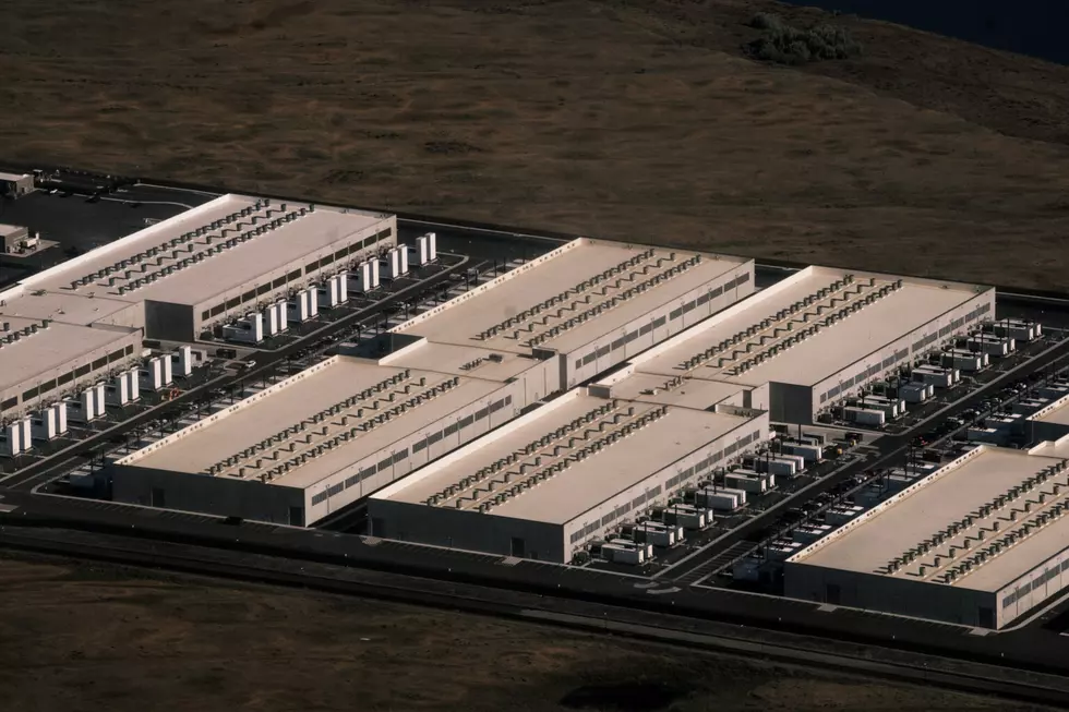 Oregon pauses environmental permits to build, expand data centers
