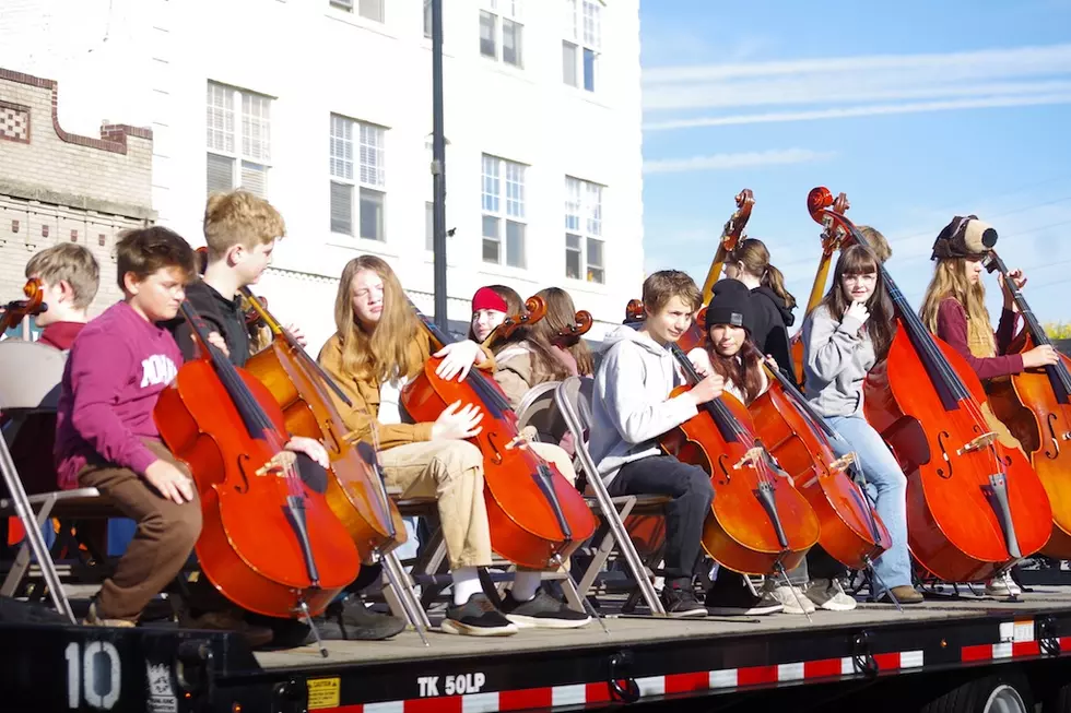 The 2026 Homecoming Parade in Missoula. (William Munoz/Missoula Current)