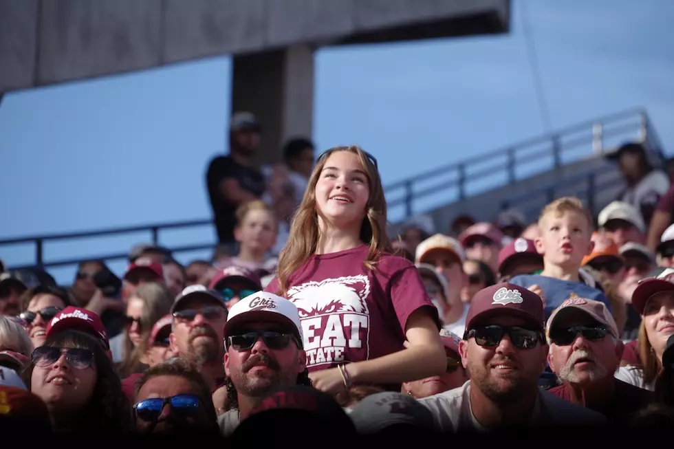 Griz fans at Homecoming game. (William Munoz/Missoula Current)