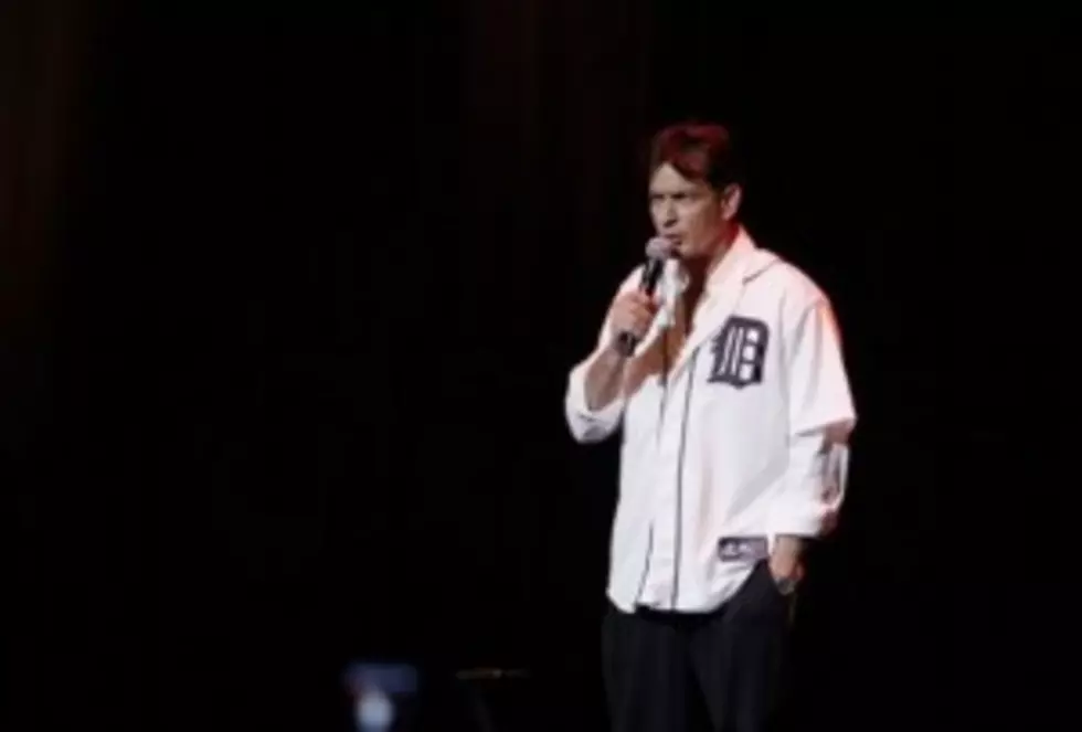 Charlie Sheen Gets Cheers in 2nd Tour Stop