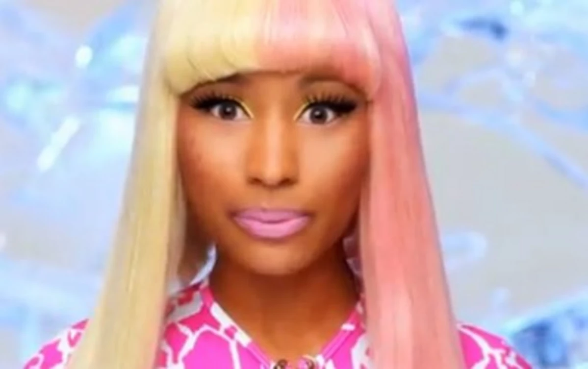 Nicki Minaj ‘ Super Bass’ [VIDEO]
