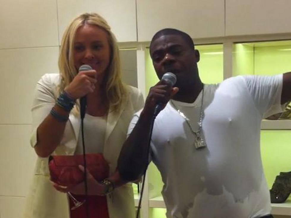 Sweaty Tracy Morgan Sings U2′s ‘With or Without You’ at Fashion’s Night Out [VIDEO]