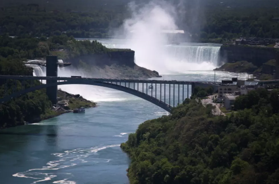 This Free Shuttle explores all of Niagara Falls