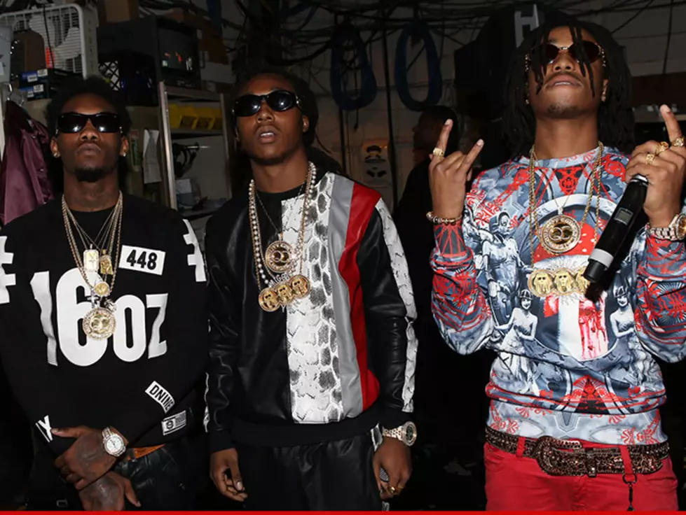 Migos Brawl With Fan Who Tried To Steal Their Jewelry On Stage [VIDEO]