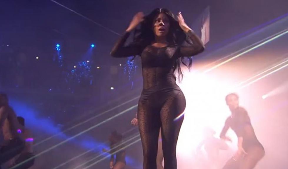 Nicki Minaj Blast Safaree In &#8220;Bed Of Lies&#8221; EMA Performance [VIDEO]