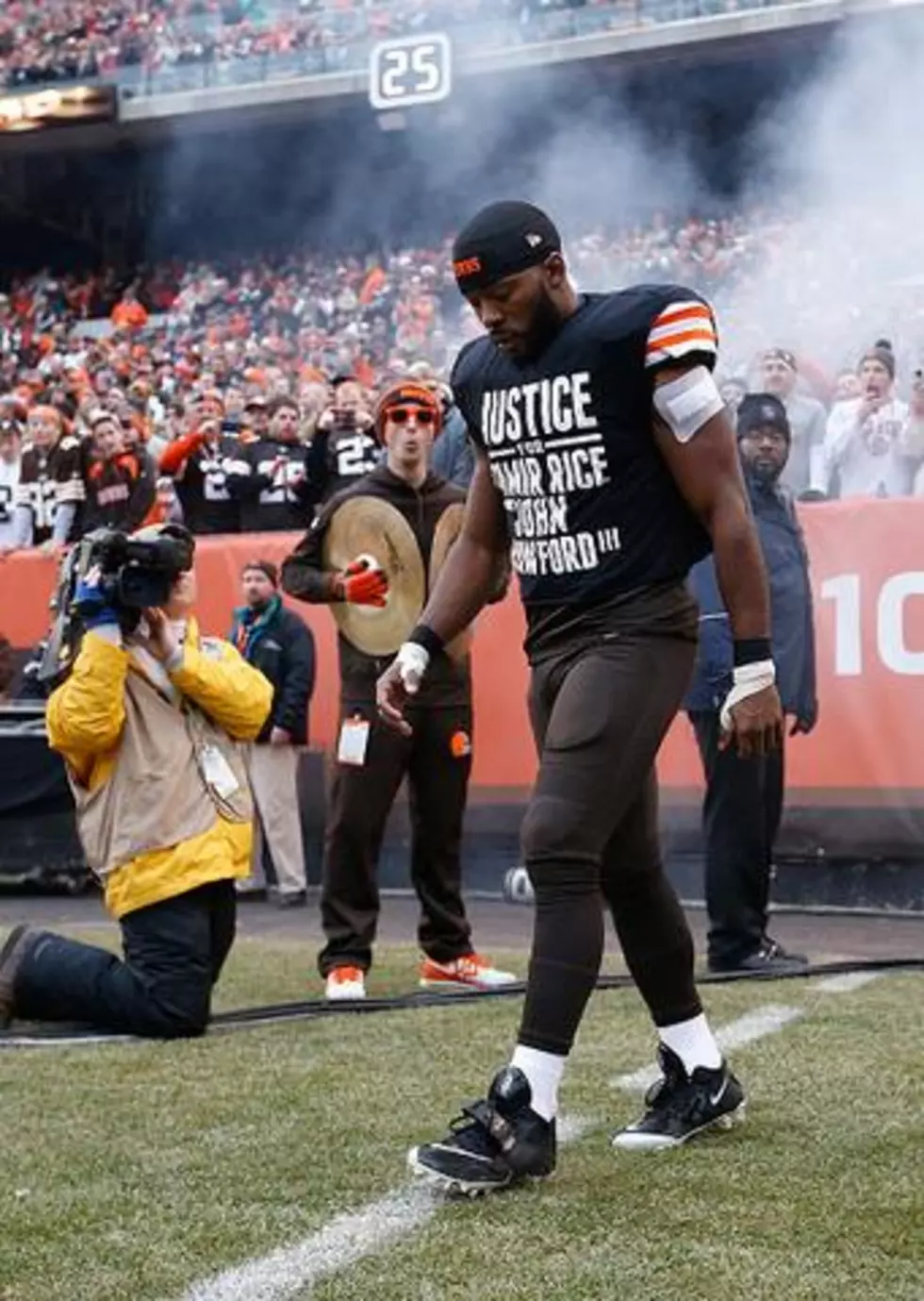 Cleveland Police Want Apology For &#8220;Justice For Tamir&#8221; Shirt, Here&#8217;s What The Clevelend Browns Offered Instead [VIDEO]