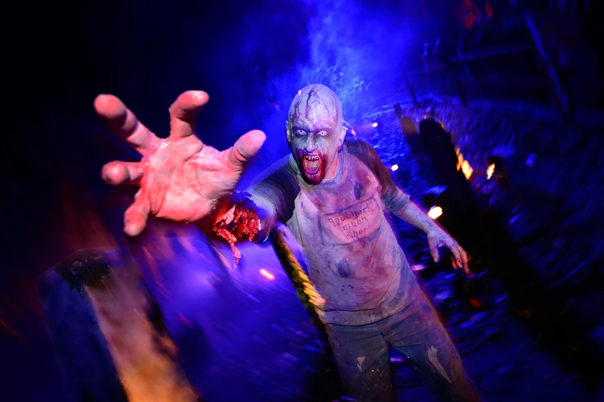 Frightworld: America's Scream Park in Tonawanda NY has Five Haunted Ho...
