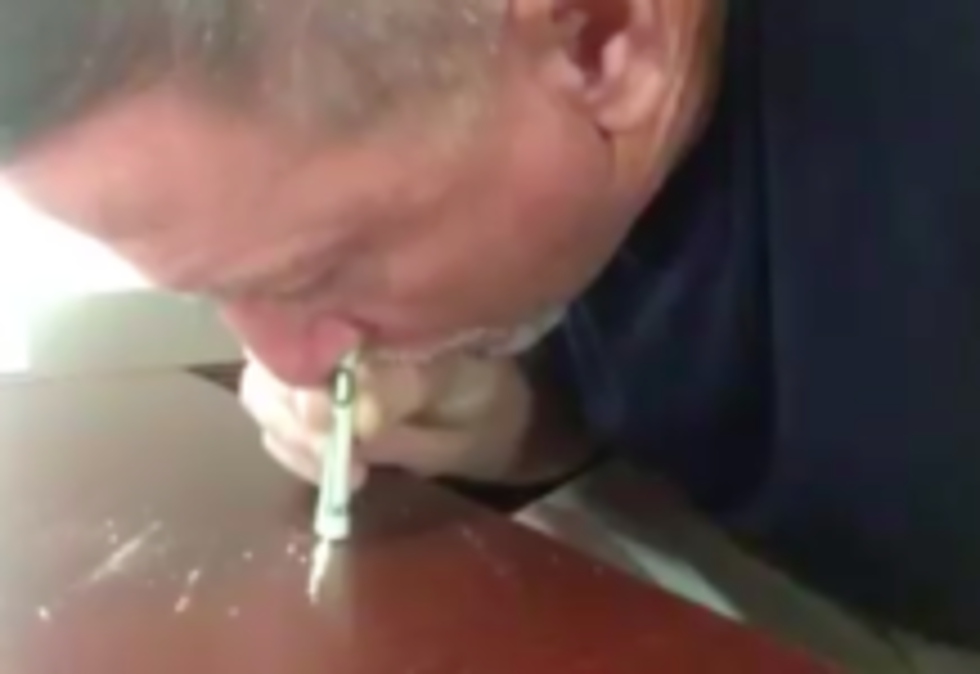 DOLPHINS OL COACH SNORTING A WHITE SUBSTANCE *Video*