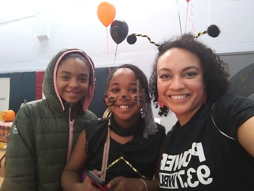 Check out the pictures and video from the Power 93.7 WBLK &#8216;Cans for Candy&#8217; Event
