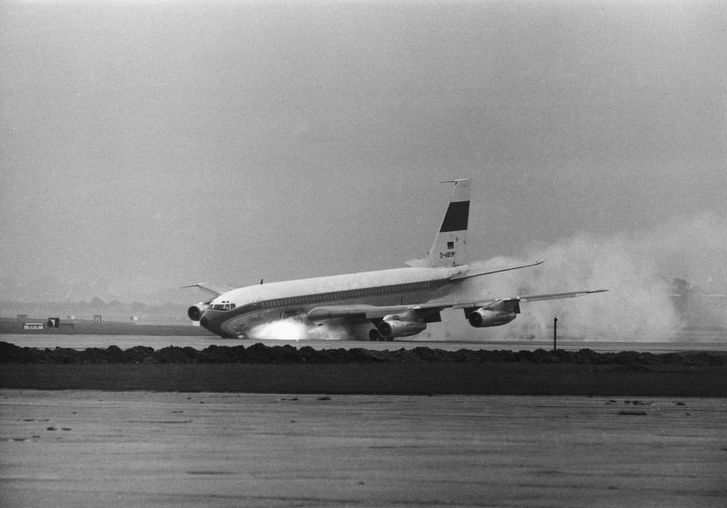 File:Photo of TWA Flight 266 crash site 2.jpg - Wikipedia