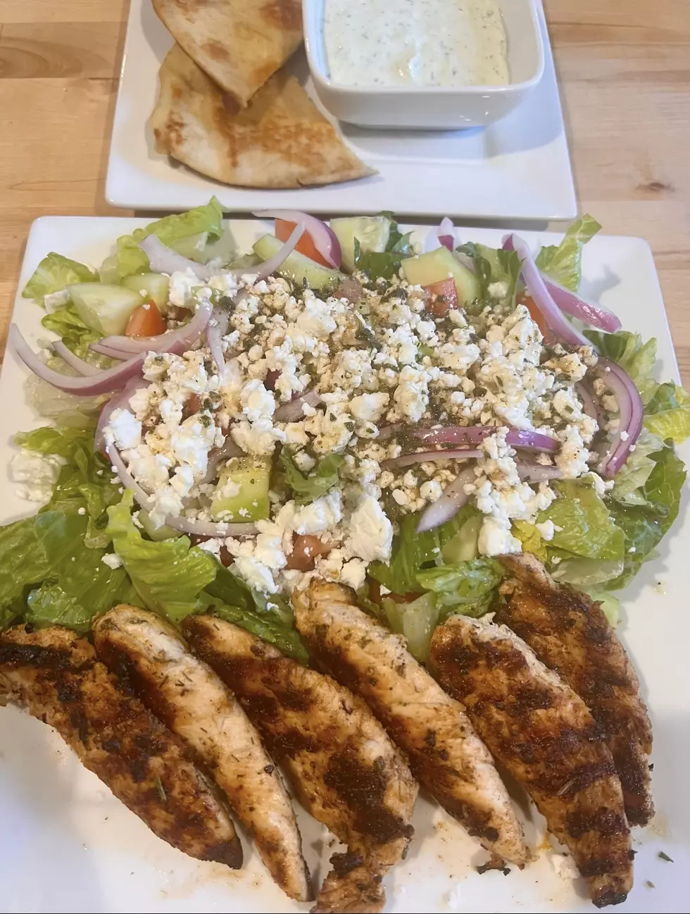 ReddRoxx Recipes: Greek Chicken Souvlaki Salad & Tzatziki