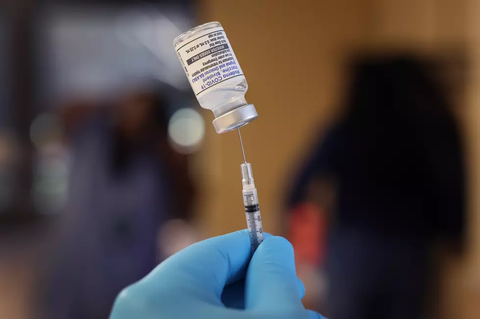 COVID-19 Omicron Booster Shots Administered Along With Other Vaccines At Chicago Senior Center