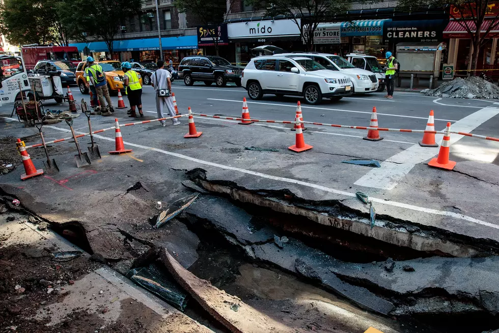 Sinkhole Forms In Manhattan After Water Main Break
