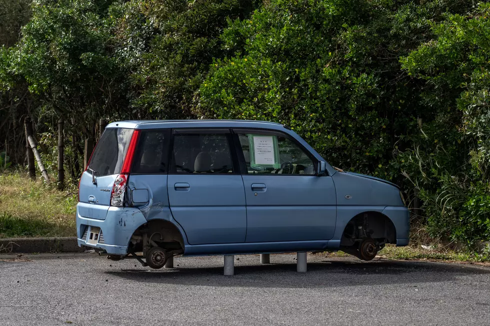 Can You Legally Keep An Abandoned Car You Find In New York State?