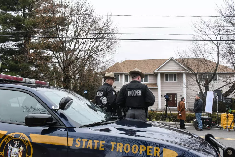 New York Trooper Fighting Violent Suspect Helped By Motorists