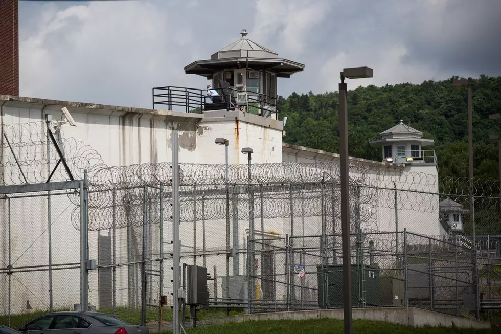 Manhunt Continues For Two Prisoners That Broke Out Of New York State Prison