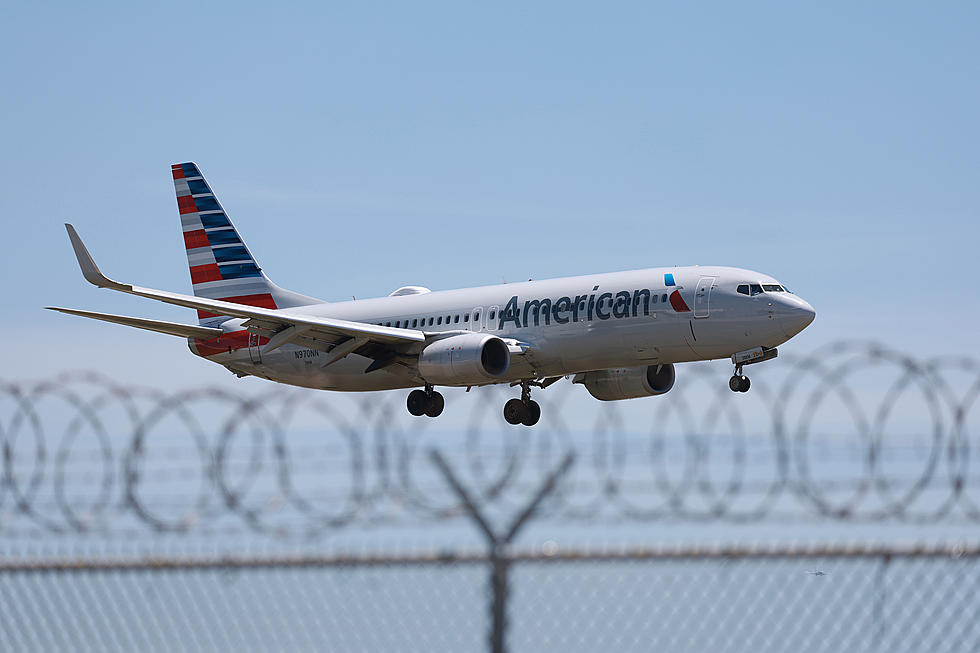 NY American Airlines Mechanic Hid $320,000 Cocaine In Cockpit