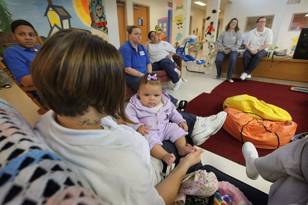 Incarcerated Women Allowed To Keep Newborns In Illinois Pilot Program