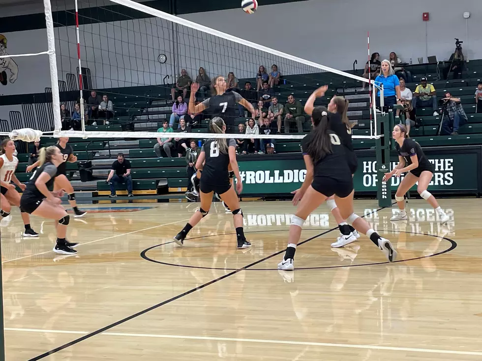 Jessop leads Oredigger Volleyball past Carroll